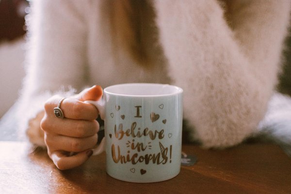 Découvrez notre collection de mugs personnalisés uniques